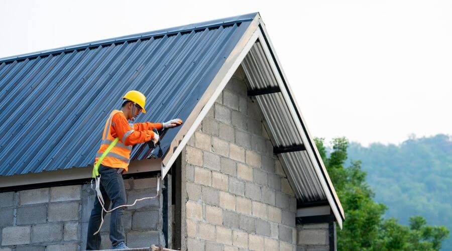 Professional residential roofers in Dingle, ID